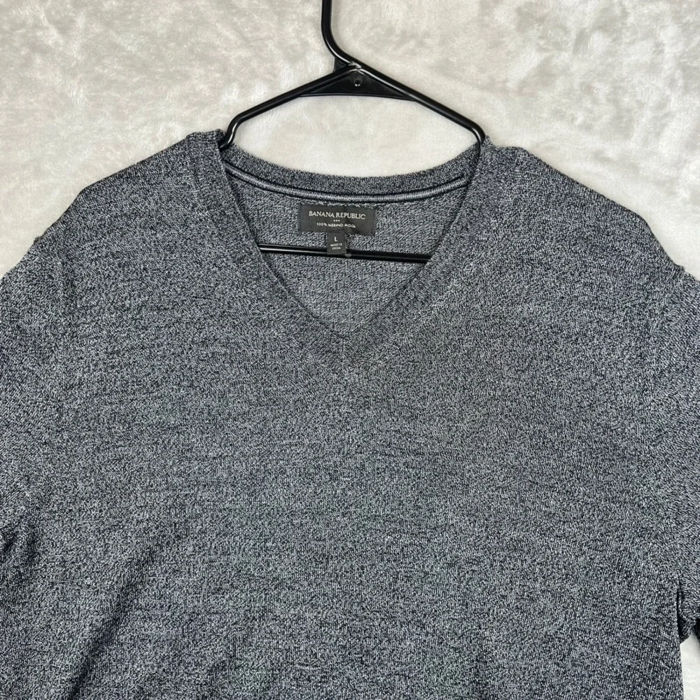 Banana Republic Mens Sweater‎ V Neck Long Sleeve 100% Merino Wool Gray L